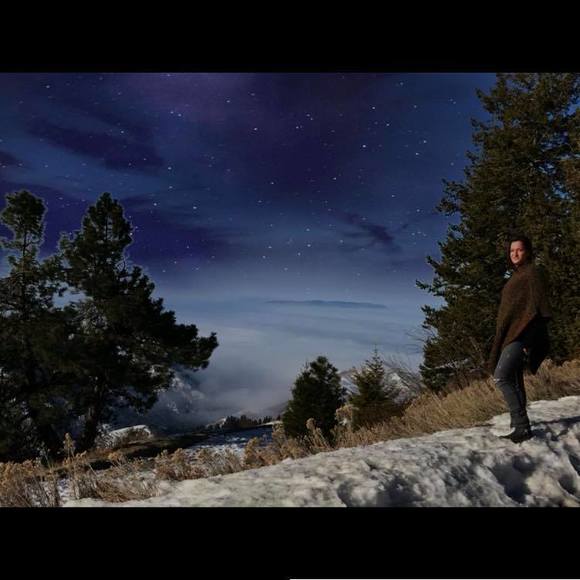 Meet your Posher, Sunnee - Picture 1 of 1